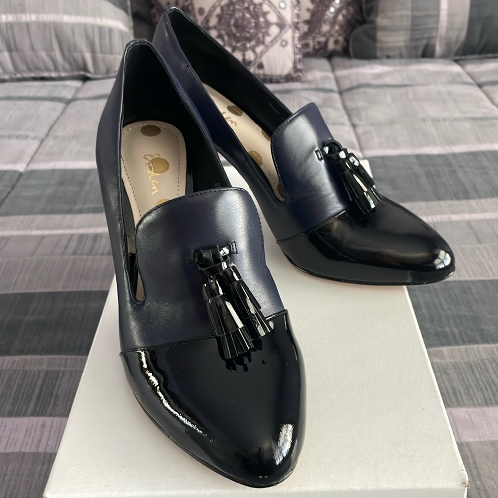 Boden “Lottie” High Heel Loafer in Navy/Black Leather  size 7.5M